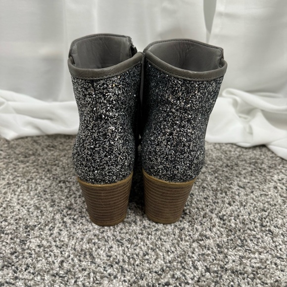 Sparkle Boots Size 9 - Picture 7 of 12